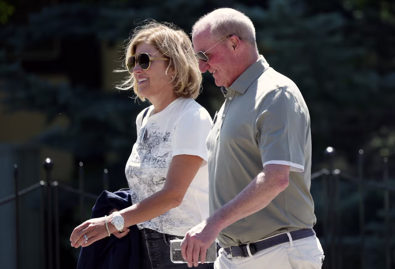 Berkshire Hathaway shrinks cash pile in Buffett’s last act as CEO. Here’s how successor Greg Abel is now looking to spend. Berkshire Hathaway shrinks cash pile in Buffett’s last act as CEO. Here’s how successor Greg Abel is now looking to spend.