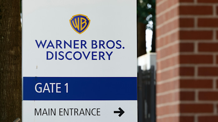 Paramount clinches Warner Bros deal after Netflix walks away Paramount clinches Warner Bros deal after Netflix walks away