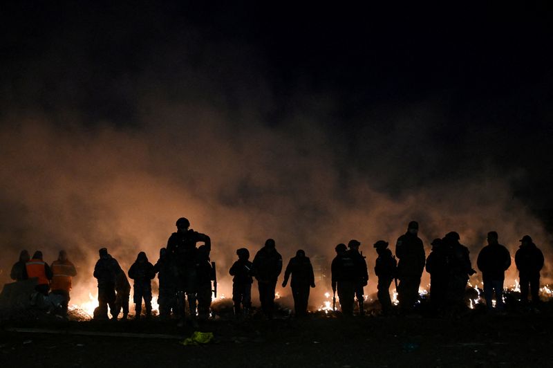 Residents protest as authorities burn cash left on ground by Bolivian plane crash Residents protest as authorities burn cash left on ground by Bolivian plane crash