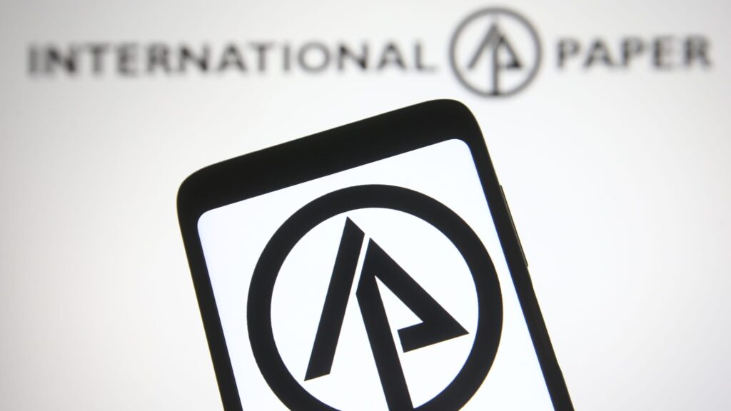 Stocks making the biggest moves midday: KKR, BX, CRWD, IP