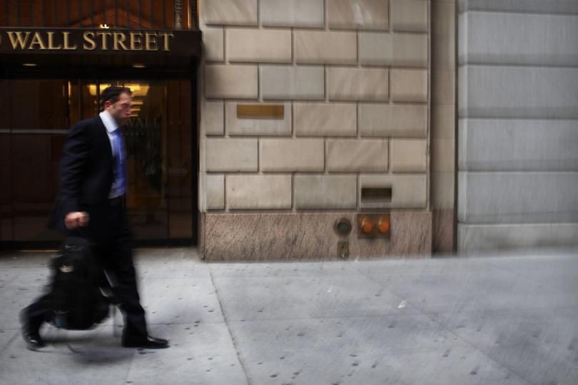 Institutional crypto interest rebounds even as Bitcoin (BTC) falls 25% Institutional crypto interest rebounds even as Bitcoin (BTC) falls 25%