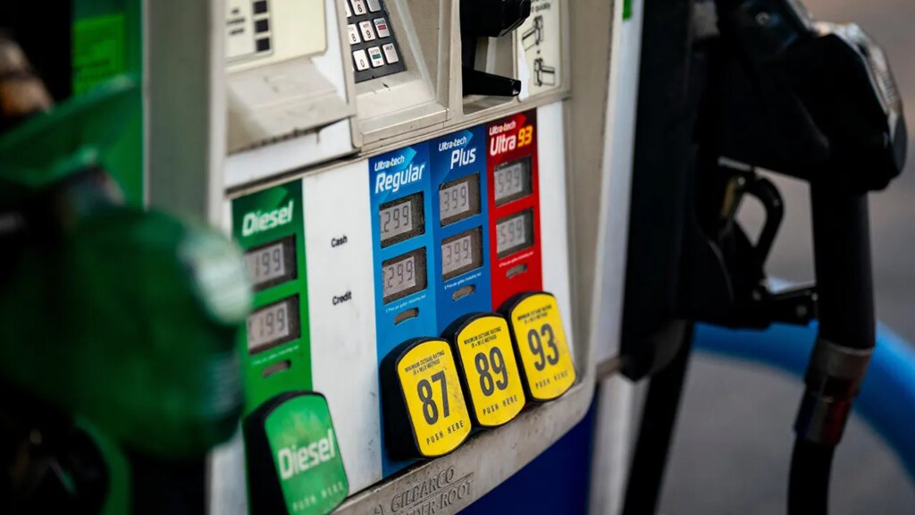 Trump announces gas discounts in Philadelphia ahead of Fourth of July