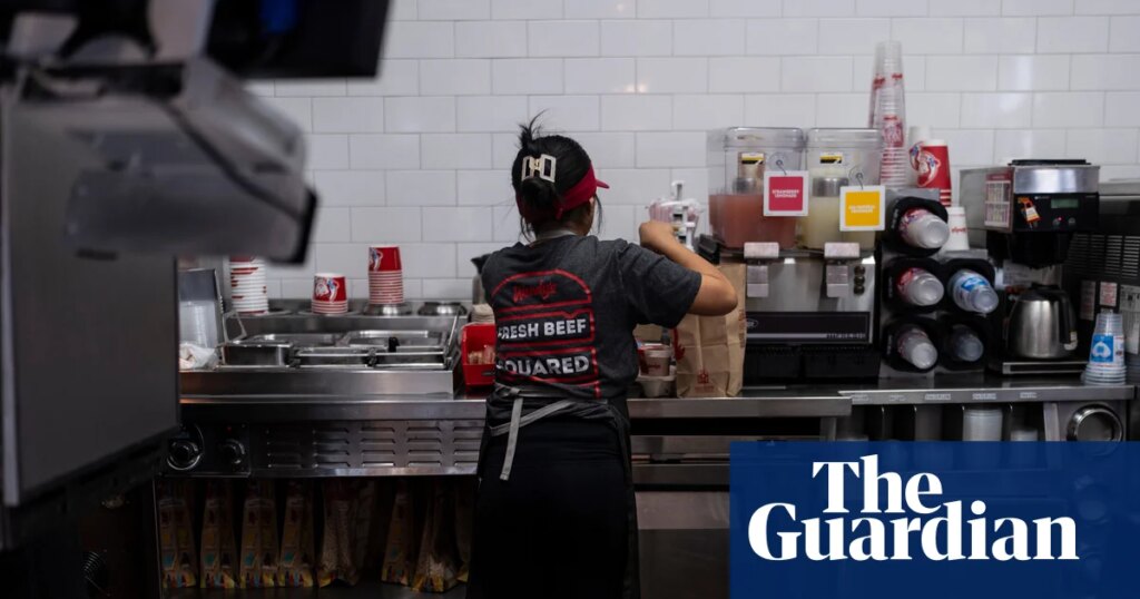 California announces minimum wage increase as governor taunts Trump | California California announces minimum wage increase as governor taunts Trump | California