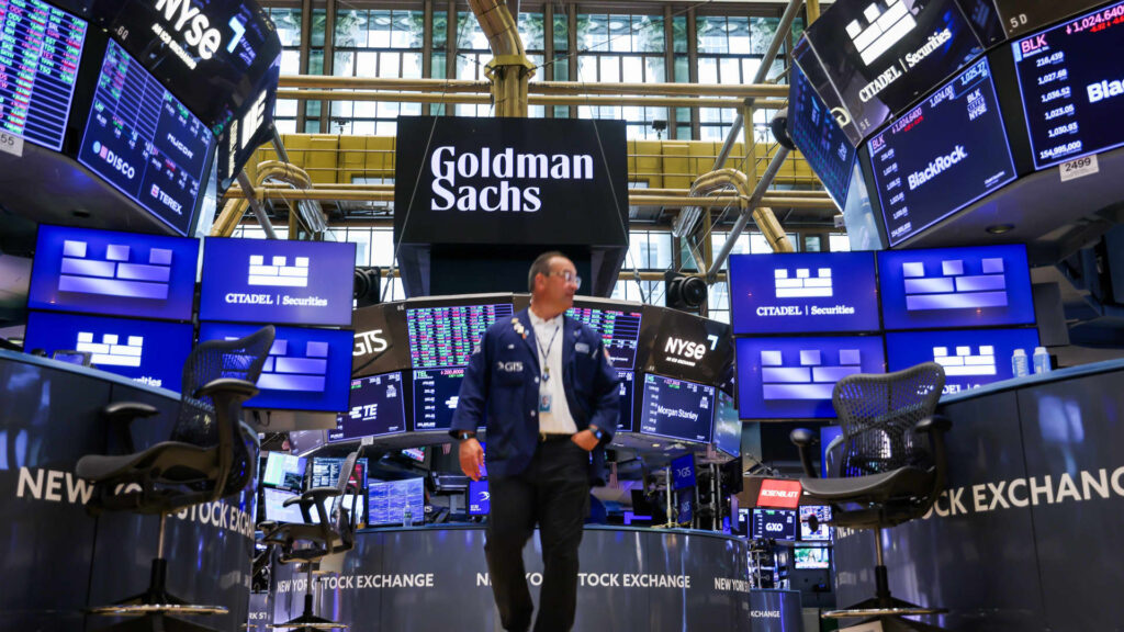 Goldman traders are on pace for a record year. A close-up look at how they’re doing it Goldman traders are on pace for a record year. A close-up look at how they're doing it